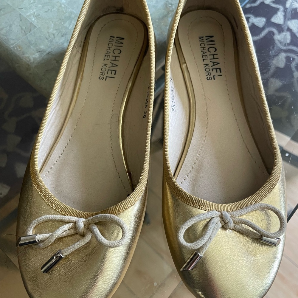 Michael Michael Kors Gold Ballet Flats, Sz.6. Leather, EUC.